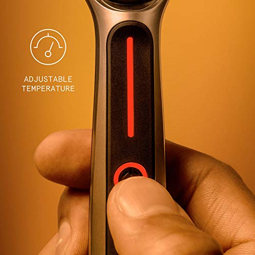 Gillette Heated Razor for Men, Deluxe Starter Shave Kit by GilletteLabs, 1 Handle, 2 Razor Blade Refills, 1 Charging Dock, Gifts for Men