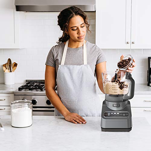 Ninja BN601 Procesador de alimentos Professional, 1000 vatios máximos, 4 funciones para cortar, rebanar, purés y masa con 72 oz. Cuenco procesador, 3 cuchillas, conducto de alimentos y empujador,
