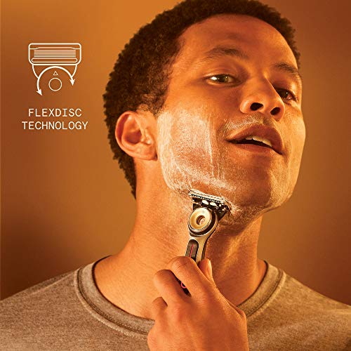 Gillette Heated Razor for Men, Deluxe Starter Shave Kit by GilletteLabs, 1 Handle, 2 Razor Blade Refills, 1 Charging Dock, Gifts for Men